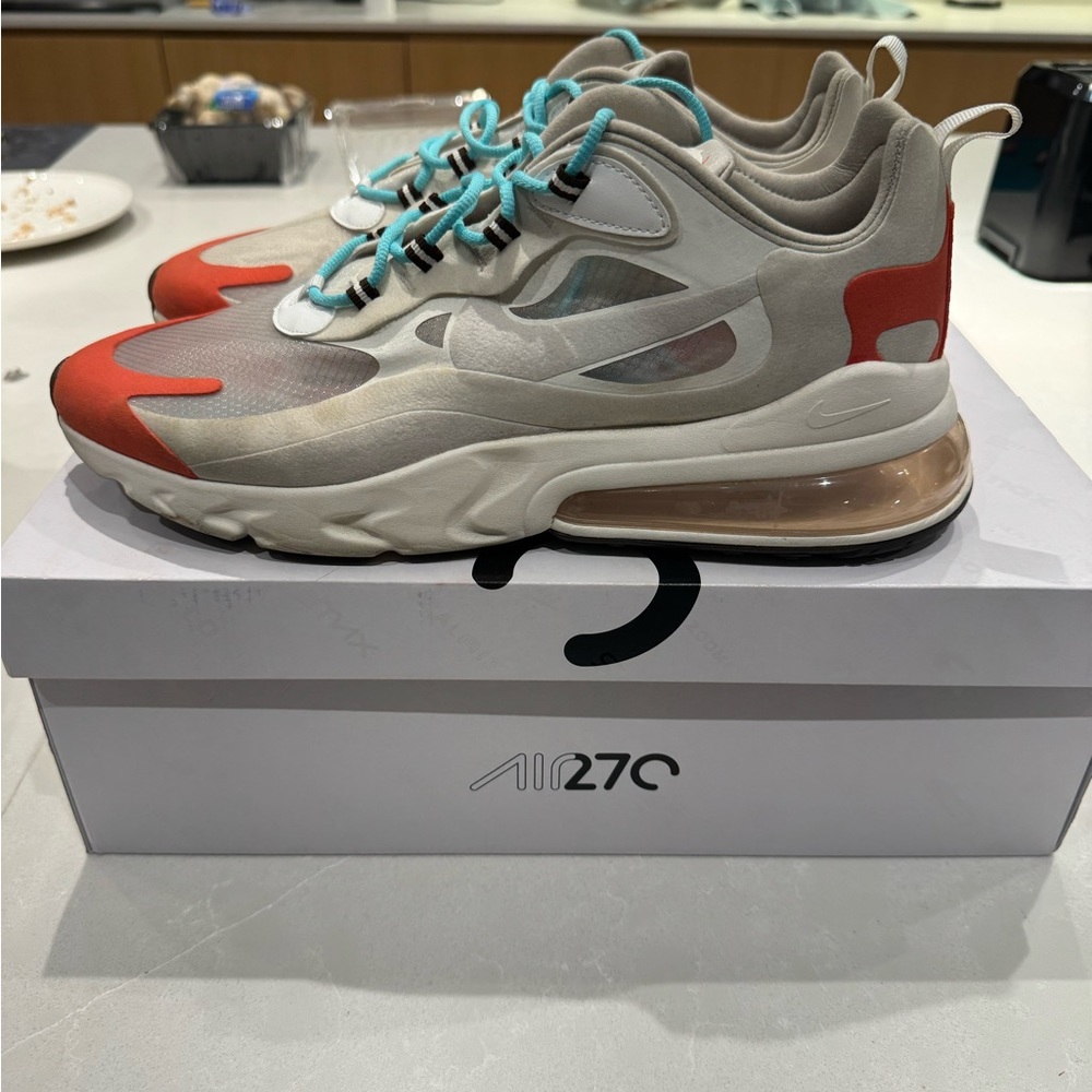 Nike Air Max React 270 size 13 Beige Chalk Platinum Mint sneaker Like New